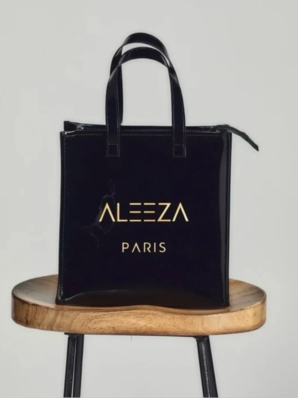 Aleeza Paris Bag